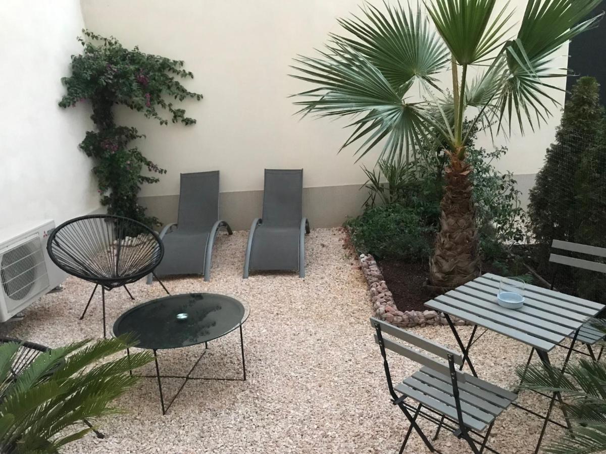 Lazare Maison De Maitre , Appartements De Standing Avec Parking Privatif A Seulement 7 Minutes A Pied Du Centre Historique De Beziers Exterior photo