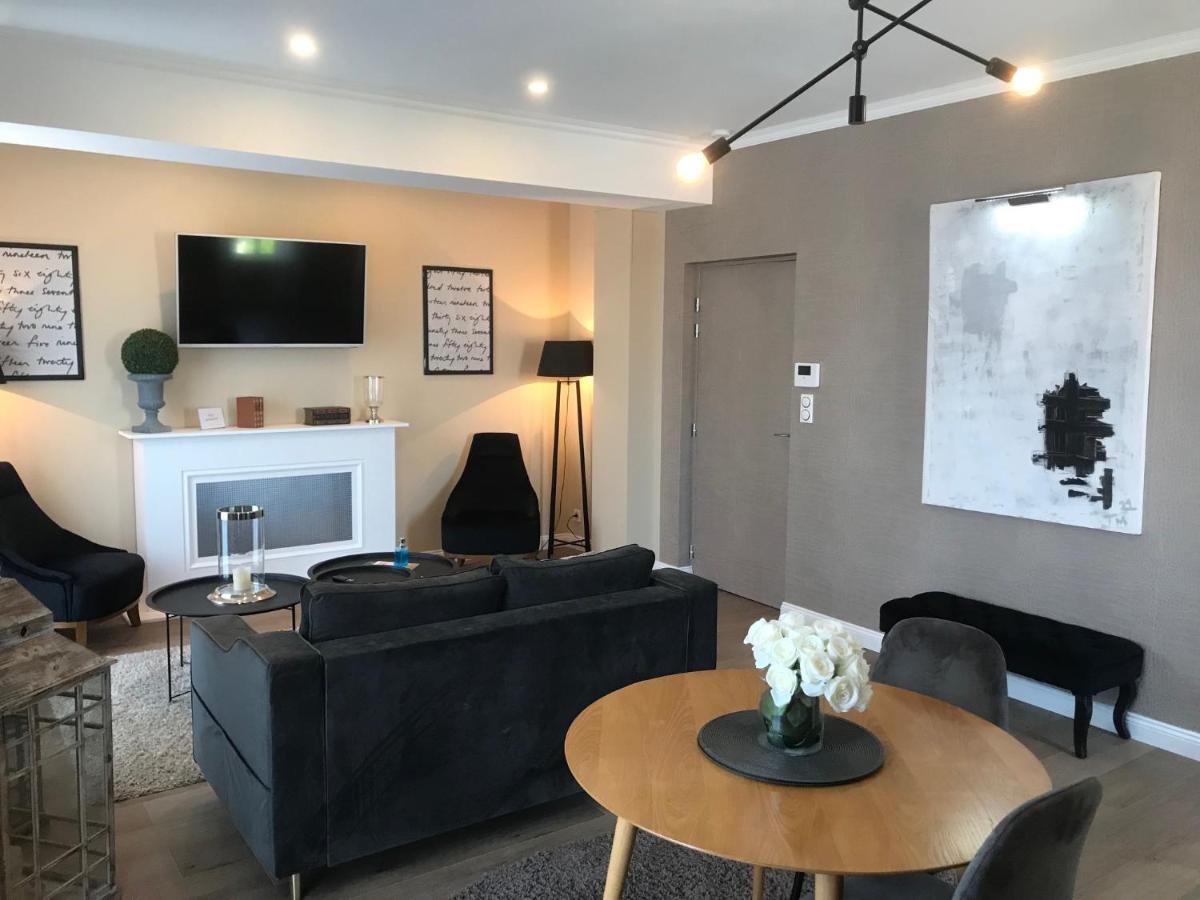 Lazare Maison De Maitre , Appartements De Standing Avec Parking Privatif A Seulement 7 Minutes A Pied Du Centre Historique De Beziers Exterior photo